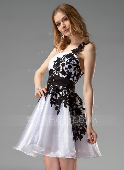 A-Line/Princess One-Shoulder Short/Mini Organza Satin Homecoming Dress With Lace Sash Beading (022004454)