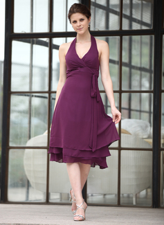 A-Line/Princess Halter Knee-Length Chiffon Bridesmaid Dress With Ruffle (016026252)