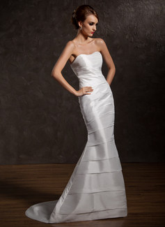 A-Line/Princess Sweetheart Sweep Train Taffeta Wedding Dress With Ruffle (002012571)