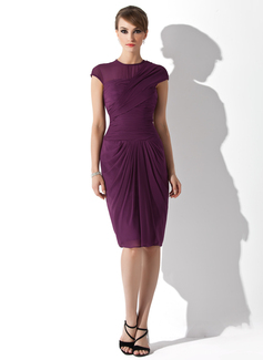 Sheath Scoop Neck Knee-Length Chiffon Cocktail Dress With Ruffle (016021160)