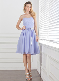 A-Line/Princess Sweetheart Knee-Length Chiffon Charmeuse Bridesmaid Dress With Ruffle Sash (007004304)