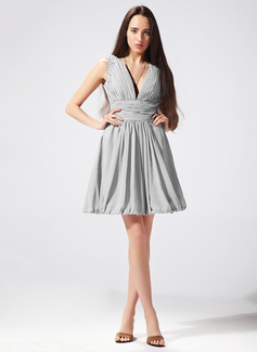 Sheath V-neck Short/Mini Chiffon Holiday Dress With Ruffle Beading (020003333)