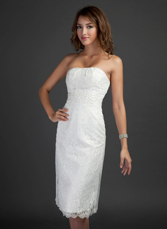 Sheath Strapless Knee-Length Lace Homecoming Dress With Beading (022015364)