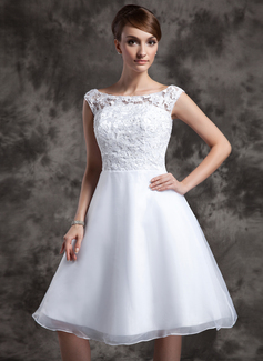 A-Line/Princess Scoop Neck Knee-Length Organza Lace Wedding Dress (002015023)