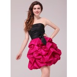 A-Line/Princess Strapless Short/Mini Taffeta Homecoming Dress With Ruffle (022020797)