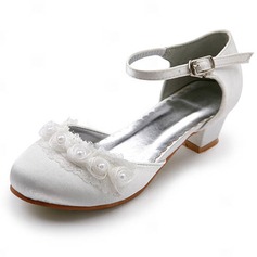 Satin Low Heel Closed Toe Flats Wedding Shoes With Buckle Stitching Lace (047011900)