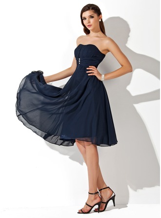 Empire Sweetheart Knee-Length Chiffon Bridesmaid Dress With Ruffle Beading 