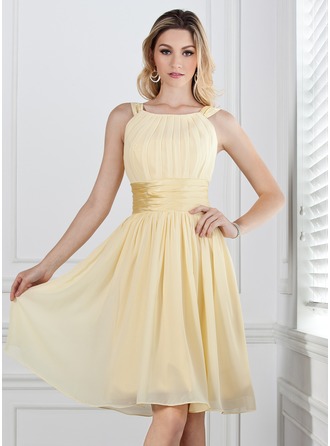 A-Line pleated Chiffon Knee-length Bridesmaid Dress With Charmeuse Sash