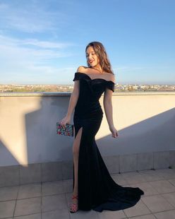 Forme Sirène/Trompette Hors-la-épaule Balayage/Pinceau train Velours Robe de soirée avec Fendue devant (017147970)