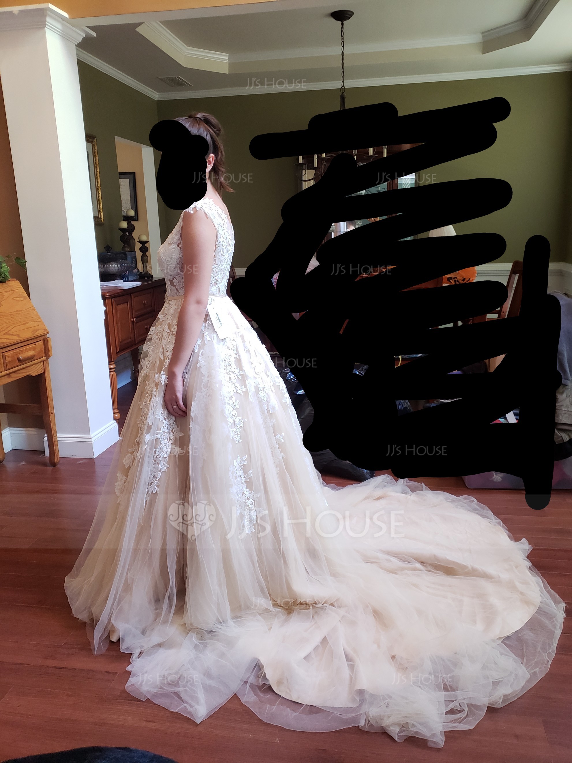 Robe Marquise Col rond Traîne cathédrale Tulle Dentelle Robe de mariée avec Brodé Poches (002107826)