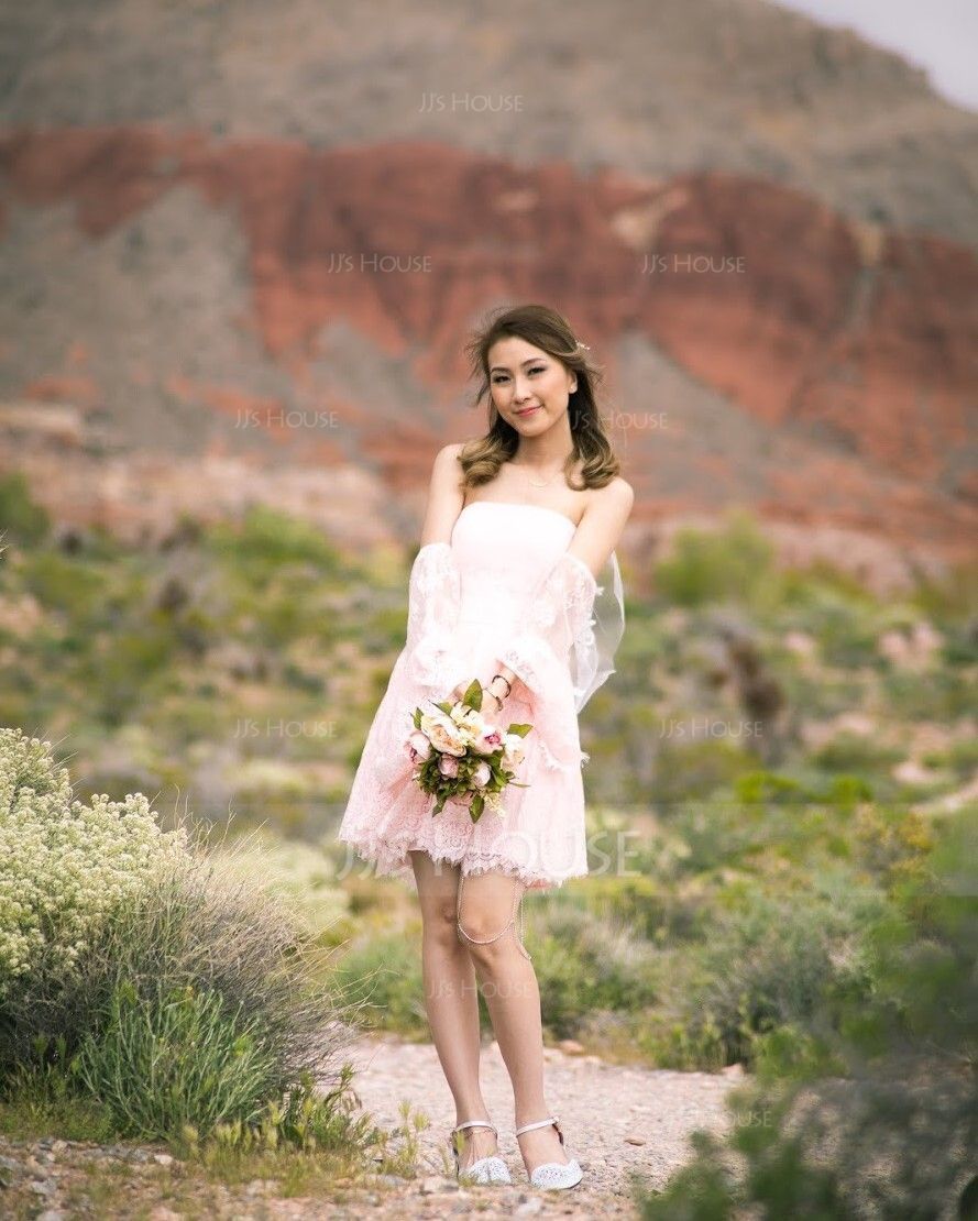 A-Line/Princess Off-the-Shoulder Short/Mini Lace Homecoming Dress (022124878)