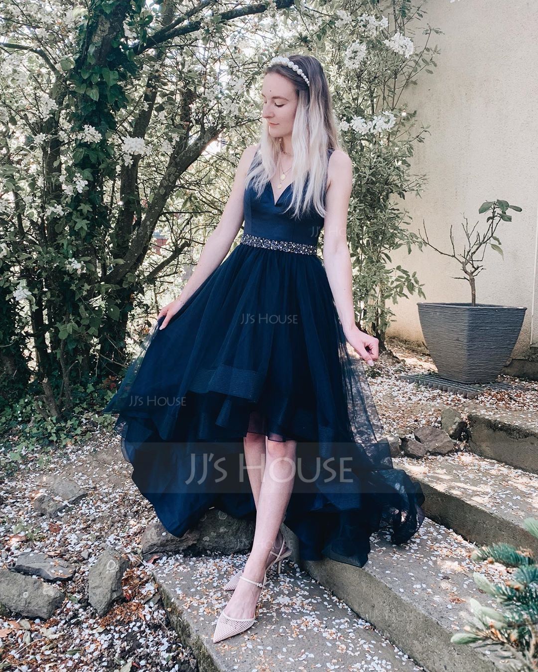 A-Line V-neck Asymmetrical Tulle Prom Dresses With Beading Sequins (018220253)