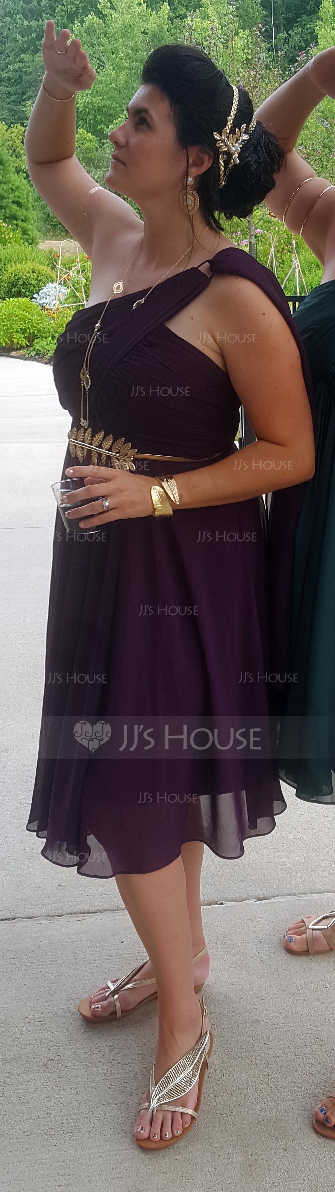 A-Linie/Princess-Linie Eine Schulter Knielang Chiffon Brautjungfernkleid mit Rüschen (007067271)