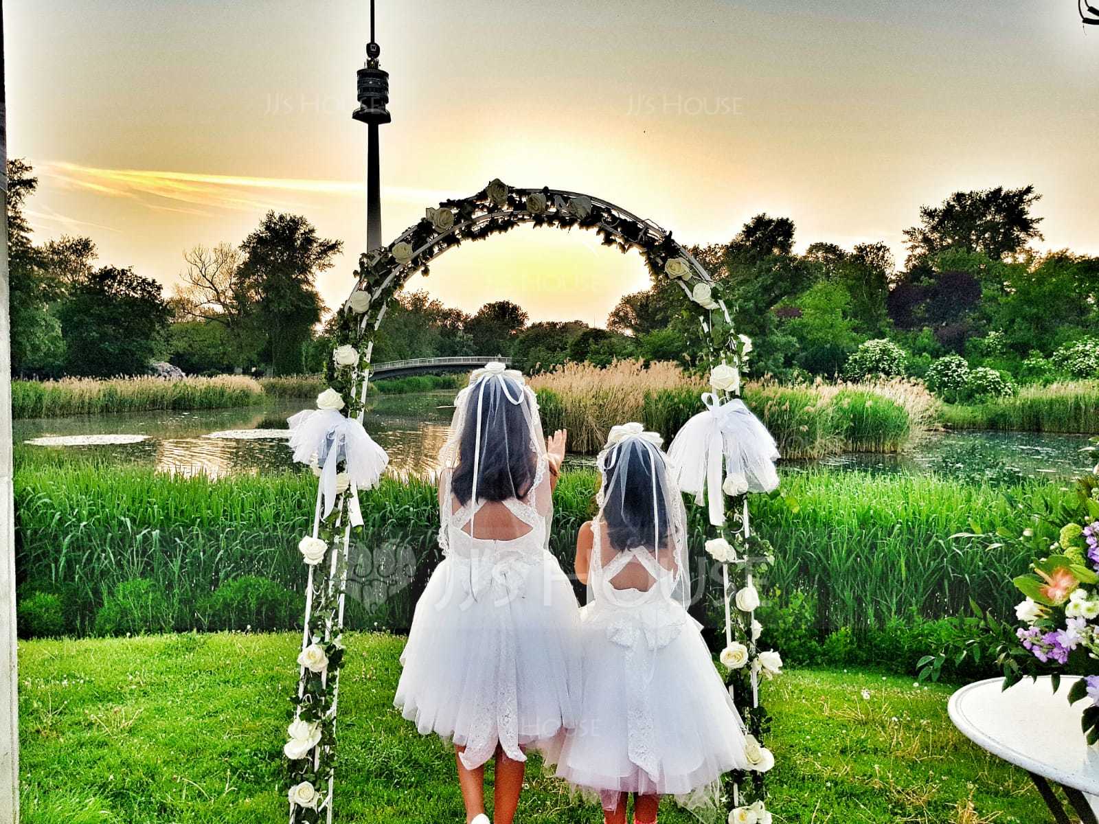 Ball-Gown/Princess Knee-length Flower Girl Dress - Tulle Sleeveless Straps (010089505)