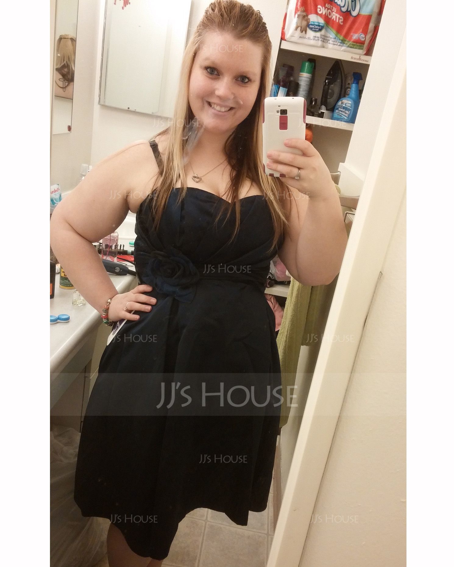 Satin A-Line Sweetheart Knee-length Bridesmaid Dress With Pockets