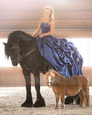 Gallakjole Sweetheart Kapel tog Satin Quinceanera Kjole med Perlebroderi (021015583)